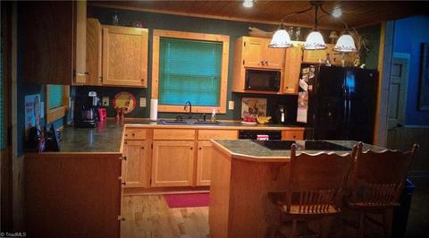 294 Fairview Dr, Traphill, NC 28685 photo 20