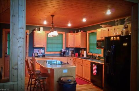 294 Fairview Dr, Traphill, NC 28685 photo 21