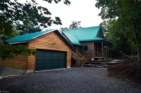 294 Fairview Dr, Traphill, NC 28685 photo 3