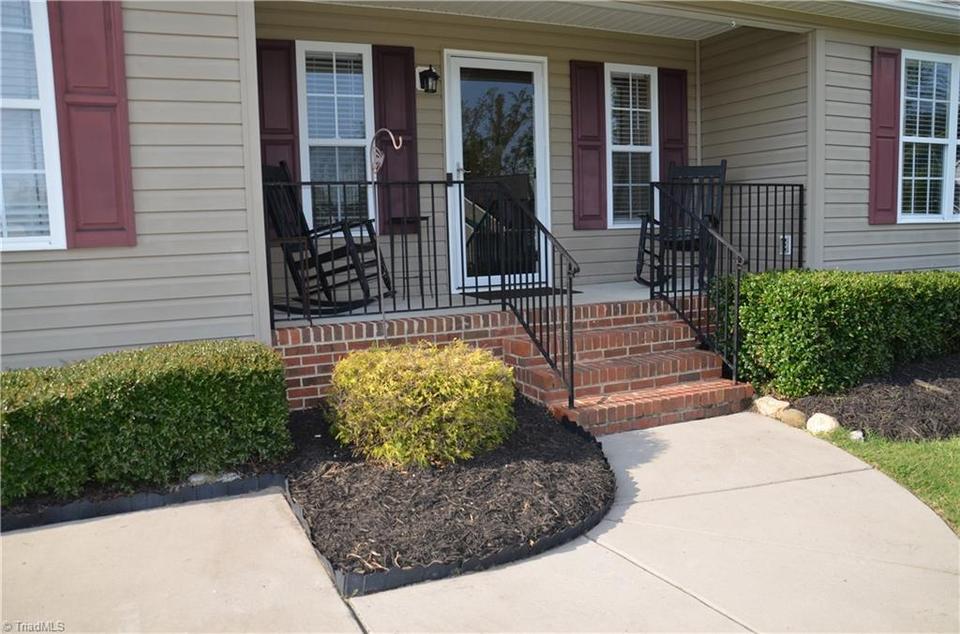 205 Princeton Xing, Thomasville, NC 27360 photo 9
