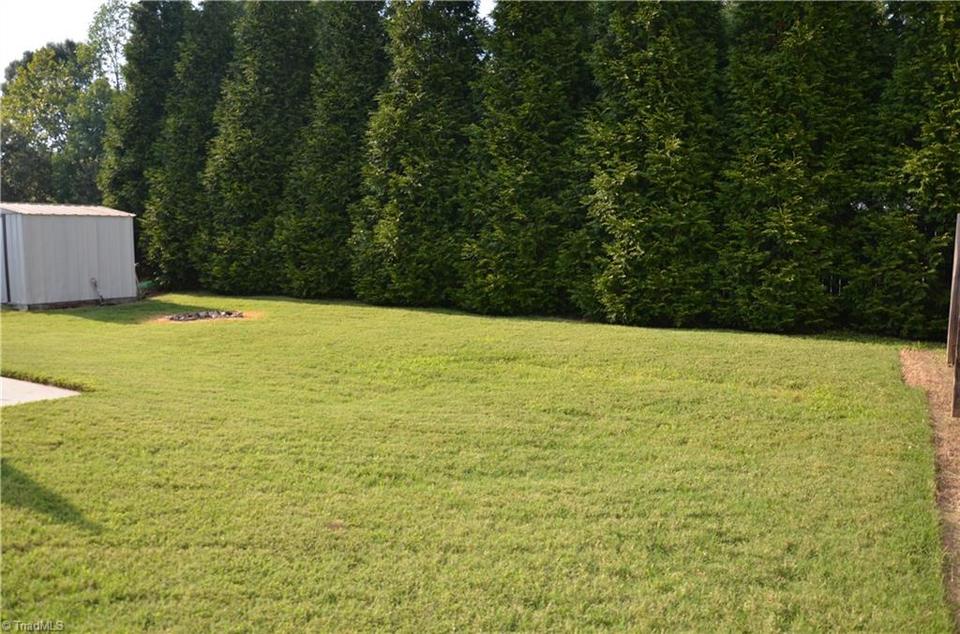  205 Princeton Xing, Thomasville, NC 27360 photo 10