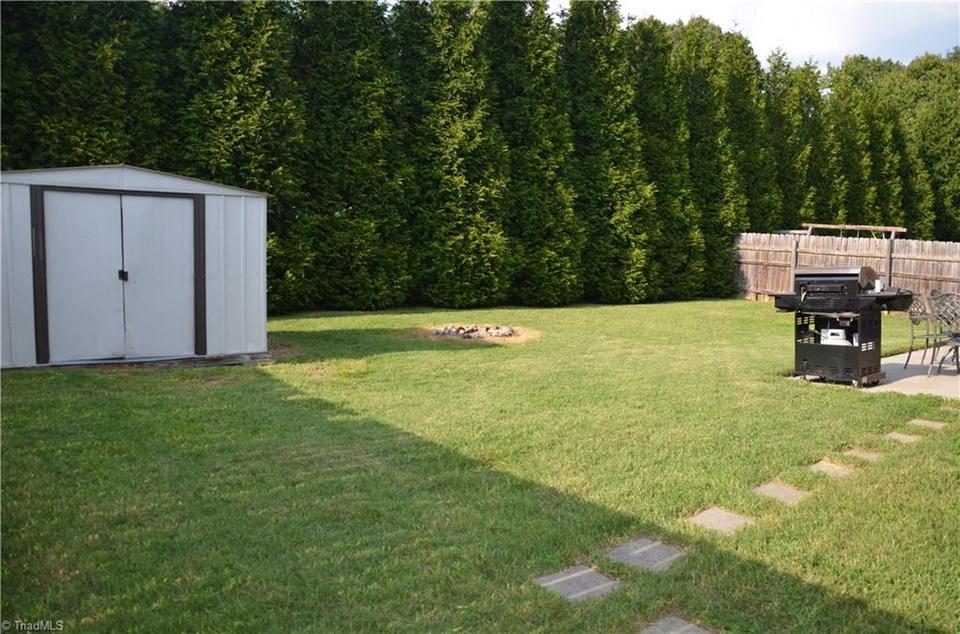  205 Princeton Xing, Thomasville, NC 27360 photo 15