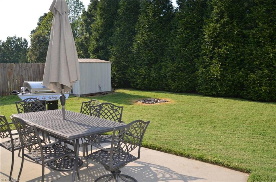  205 Princeton Xing, Thomasville, NC 27360 photo 14