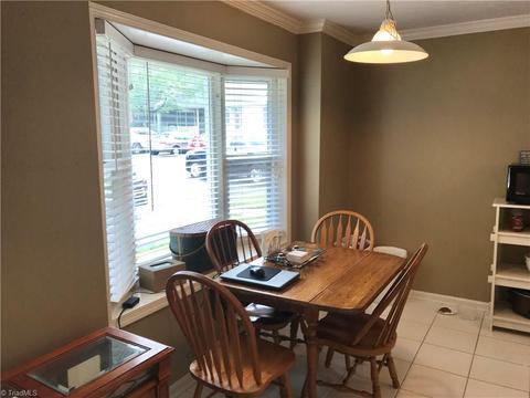 3047 Windchase Ct, High Point, NC 27265 photo 3