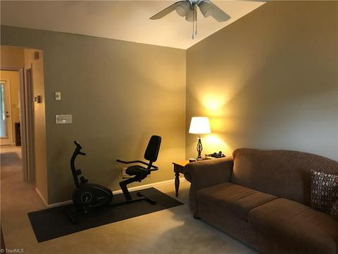 3047 Windchase Ct, High Point, NC 27265 photo 5