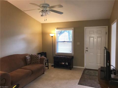 3047 Windchase Ct, High Point, NC 27265 photo 4