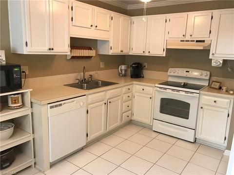 3047 Windchase Ct, High Point, NC 27265 photo 2