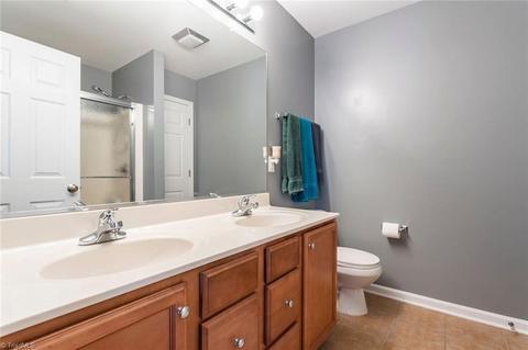 677 Chas Ct, High Point, NC 27265 photo 12