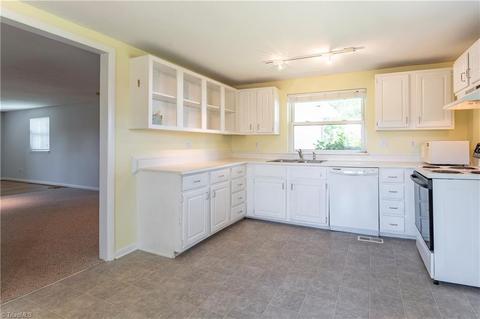 8122 E Harrell Rd, Oak Ridge, NC 27310 photo 15