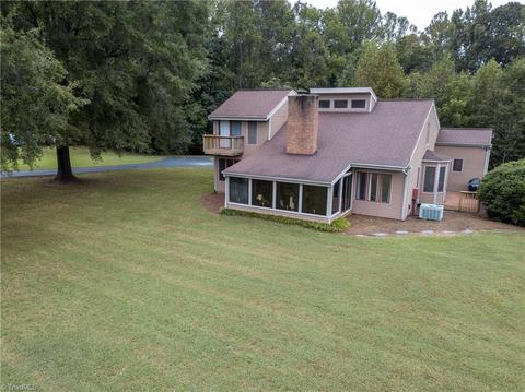 2061 Mountainview Rd, King, NC 27021 photo 1
