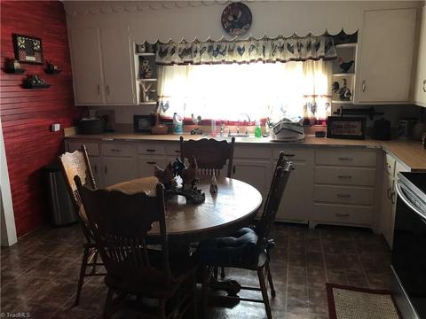 9912 W Pine St, Lowgap, NC 27024 photo 3
