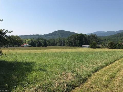 9912 W Pine St, Lowgap, NC 27024 photo 7