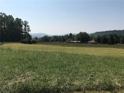 9912 W Pine St, Lowgap, NC 27024 photo 8