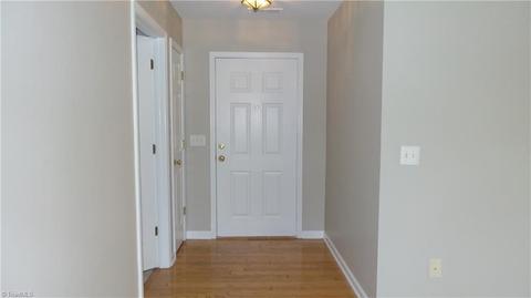 3864 Eagleston Ct, High Point, NC 27265 photo 4