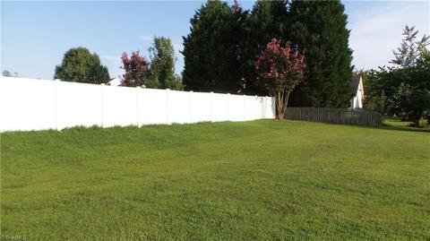 3864 Eagleston Ct, High Point, NC 27265 photo 23