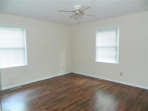 4040 Kynwood Dr, Trinity, NC 27370 photo 12