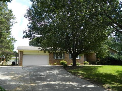 4040 Kynwood Dr, Trinity, NC 27370 photo 2
