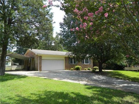 4040 Kynwood Dr, Trinity, NC 27370 photo 1