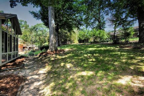 910 Wimbledon Pl, High Point, NC 27262 photo 5