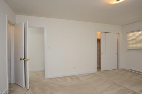 910 Wimbledon Pl, High Point, NC 27262 photo 23