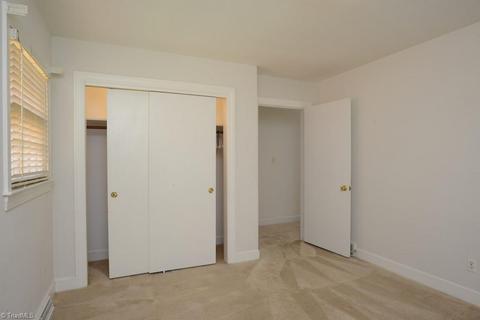 910 Wimbledon Pl, High Point, NC 27262 photo 25