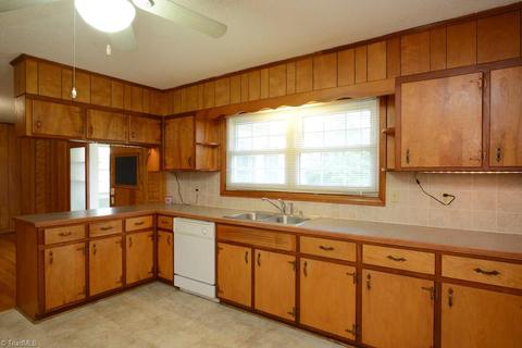 611 Lakedale Rd, Colfax, NC 27235 photo 18