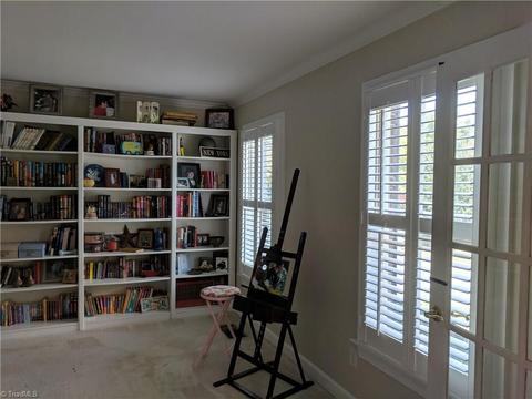 1410 Christopher Ct, High Point, NC 27265 photo 6