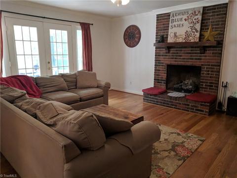 1410 Christopher Ct, High Point, NC 27265 photo 11