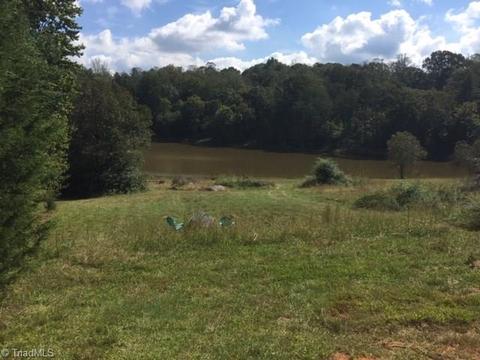 1264 Forge Mill Rd, King, NC 27021 photo 3