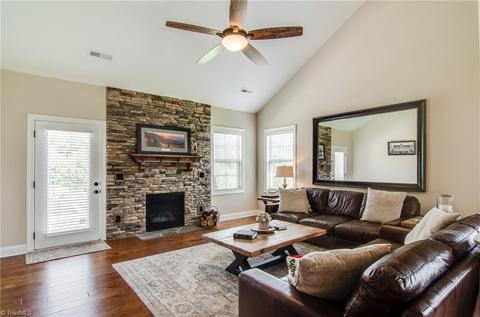 7044 English Pride Dr, Trinity, NC 27370 photo 14