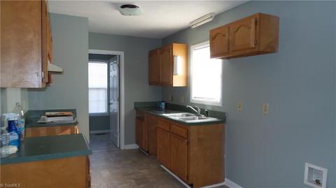 207 Murray St, High Point, NC 27260 photo 8