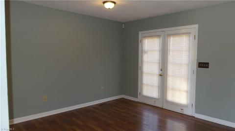 207 Murray St, High Point, NC 27260 photo 5