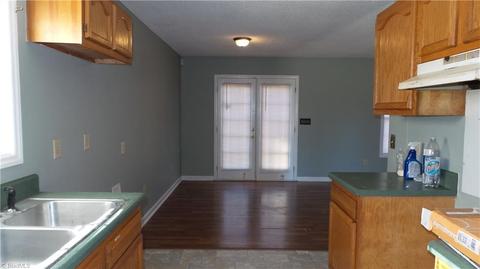 207 Murray St, High Point, NC 27260 photo 6