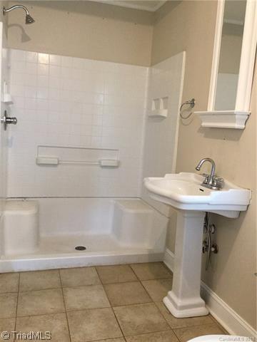 405 S Baldwin Ave, Spencer, NC 28159 photo 9