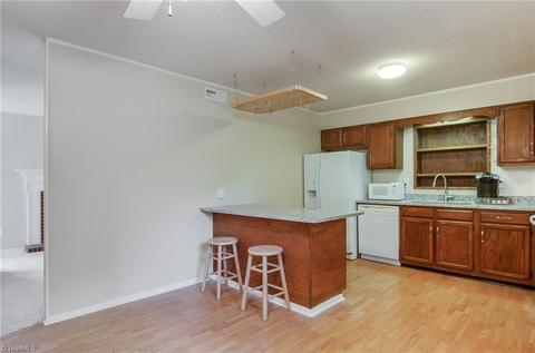 3737 Rolling Rd, High Point, NC 27265 photo 18