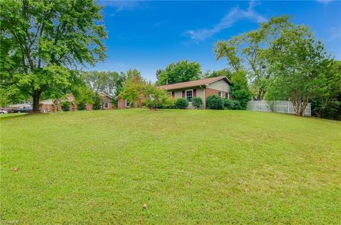 3737 Rolling Rd, High Point, NC 27265 photo 4