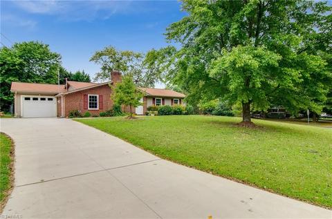 3737 Rolling Rd, High Point, NC 27265 photo 3