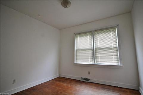 913 Denny St, High Point, NC 27262 photo 7