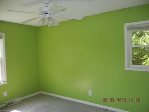 3507 Stonehurst Pl, High Point, NC 27265 photo 7