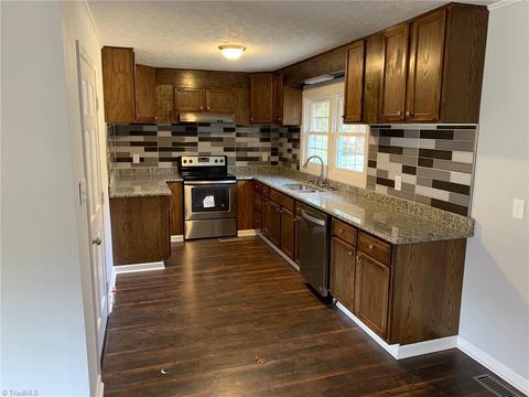 2309 E Stadium Dr, Eden, NC 27288 photo 7