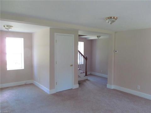 102 Avery Ave, High Point, NC 27265 photo 5