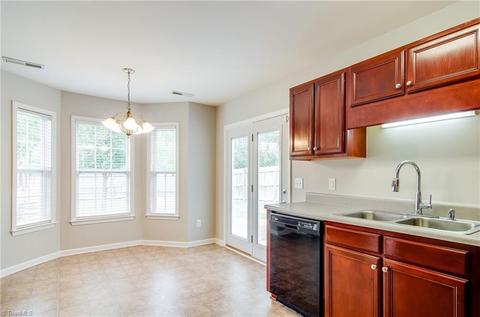 886 Eli Moore Ct, High Point, NC 27265 photo 13