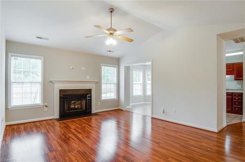 886 Eli Moore Ct, High Point, NC 27265 photo 6