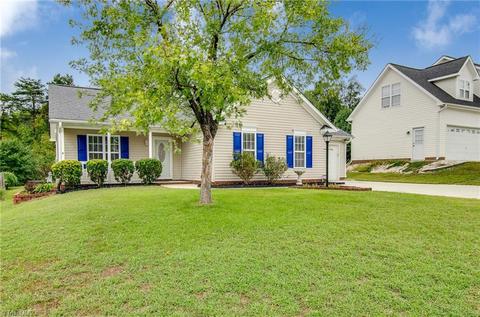 886 Eli Moore Ct, High Point, NC 27265 photo 2