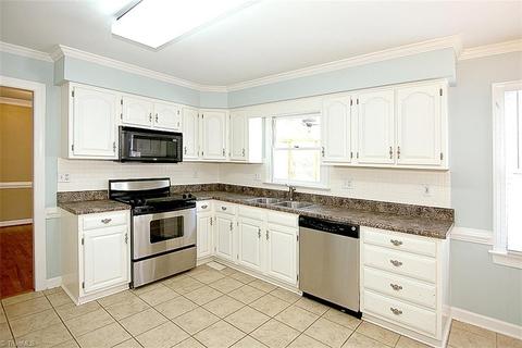 7032 Orchard Path Dr, Clemmons, NC 27012 photo 3