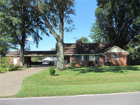 770 Dodge Loop, Madison, NC 27025 photo 1