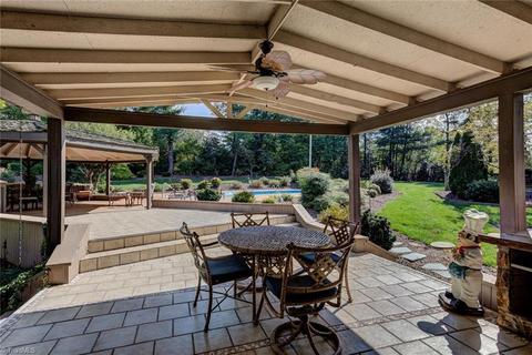 401 Burning Tree Cir, High Point, NC 27265 photo 6