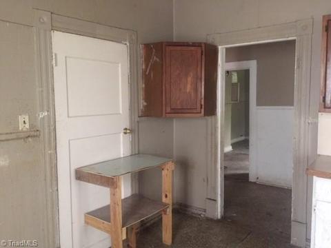 800 E Commerce Ave, High Point, NC 27260 photo 8