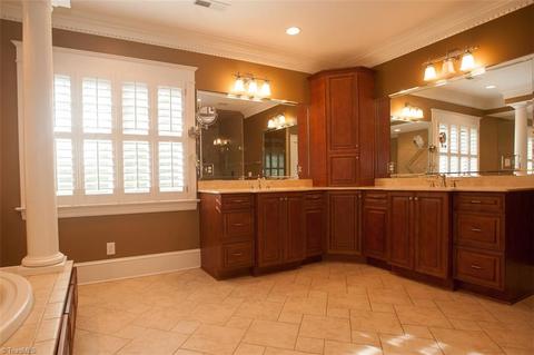 301 Edgedale Dr, High Point, NC 27262 photo 19