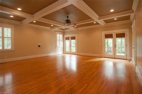 301 Edgedale Dr, High Point, NC 27262 photo 11